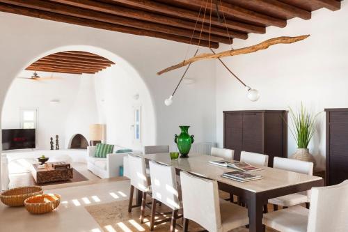 Excellent Mykonos Villa Villa Psarrou Lambda 5 Bedrooms Stunning Sea View