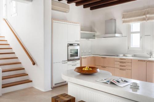 Excellent Mykonos Villa Villa Psarrou Lambda 5 Bedrooms Stunning Sea View