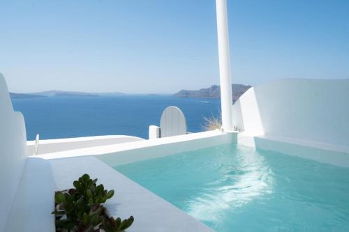 Splendid Santorini Suite Suite With Sea View And Hottub