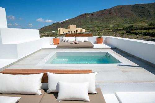Wonderful Santorini House Villa Mezzo Honeymoon Private Pool Sea Views