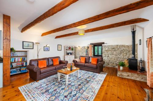 Posezení v ubytování Callestock Courtyard Cottages