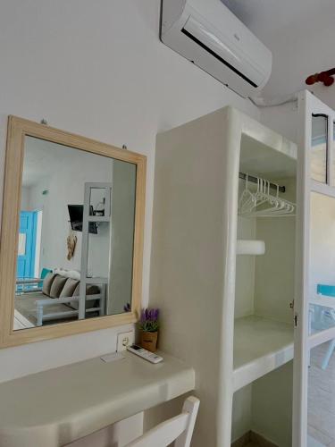 Φωτογραφία από το άλμπουμ του Marianna Studios στη Δονούσα