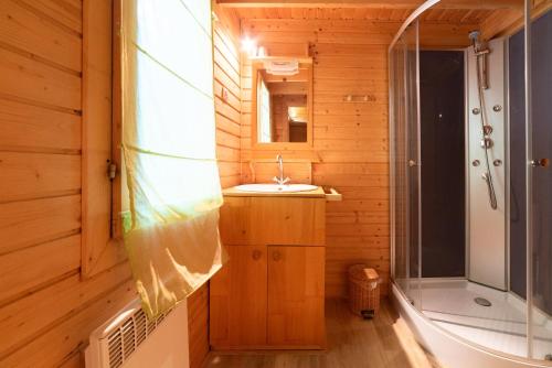 Bilik mandi di Chalet Canigou