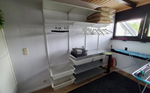 Η κουζίνα ή μικρή κουζίνα στο R&R die exklusive Ferienwohnung
