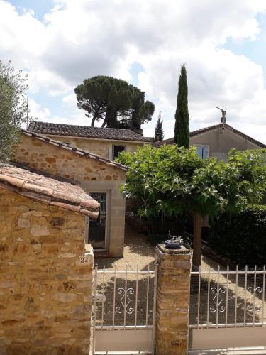 Charming small house close to Uzès