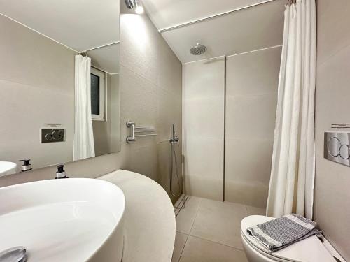 Athens 5th Floor Retreat, Blissful Escape