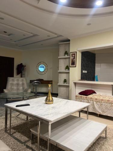 Fotografie z fotogalerie ubytování 1-Room Cozy Private Stay in Changla Gali v destinaci Abbottabad