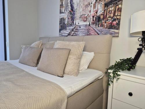 Кровать или кровати в номере Central Belgrade Apartments BW