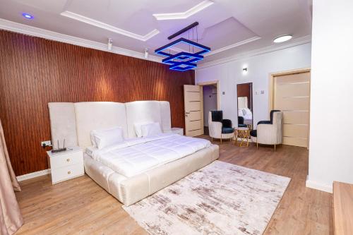 Ένα ή περισσότερα κρεβάτια σε δωμάτιο στο Oyster Shell Apartments