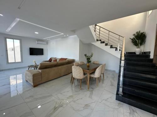 Χώρος καθιστικού στο Villa Alyah