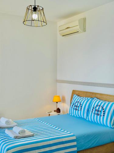 Un ou plusieurs lits dans un hébergement de l'établissement Budva Felix Suites