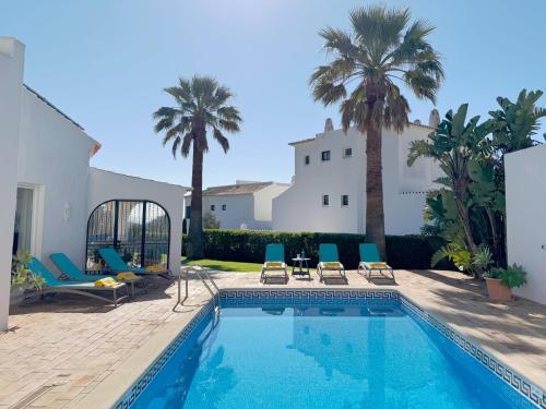 Casa Alvorada Villa with Pool & 3 Bedrooms