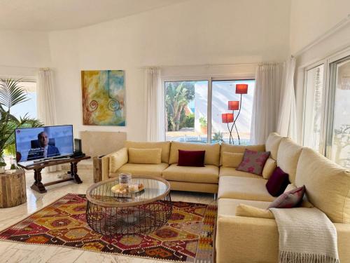 Casa Alvorada Villa with Pool & 3 Bedrooms