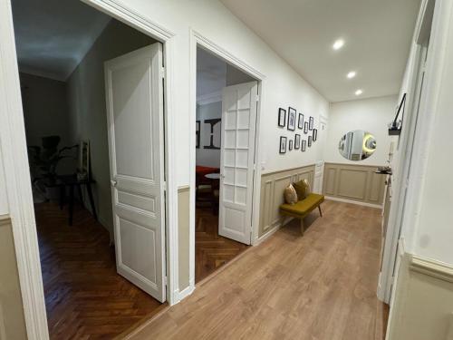 Magnifique appartement dans palais Niçois