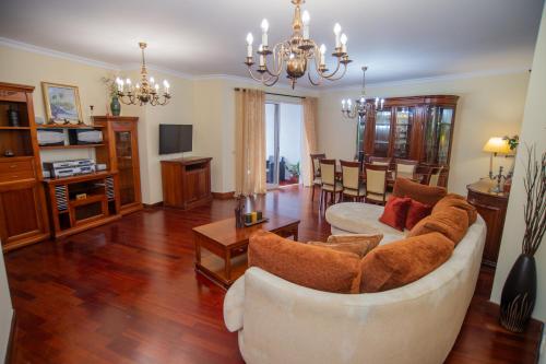 Kuchyň nebo kuchyňský kout v ubytování PIORNAIS - Praia Formosa - Madeira