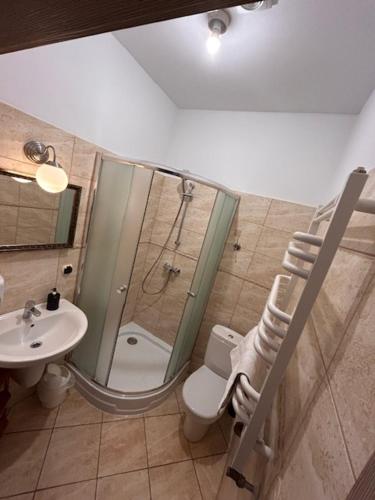 Ένα μπάνιο στο Hotel Magnat