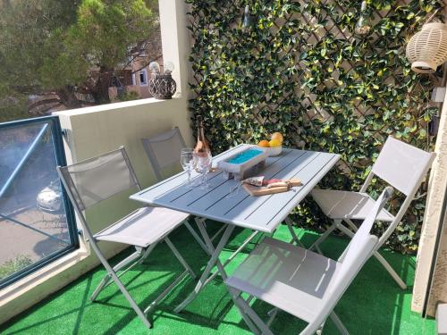 Charmant T1 climatisé avec Terrasse & Accès Piscine