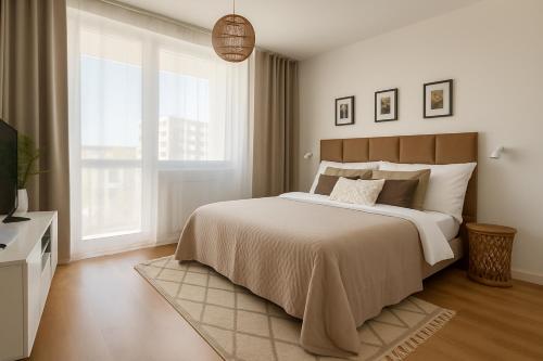 Elyra Airport Apartment