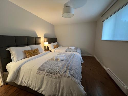 Gallery image of Spacious Second Floor Garden View Apartment in Wasaga Beach