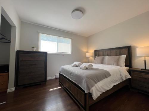 Gallery image of Spacious Second Floor Garden View Apartment in Wasaga Beach