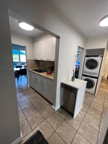 Gallery image of Spacious Second Floor Garden View Apartment in Wasaga Beach