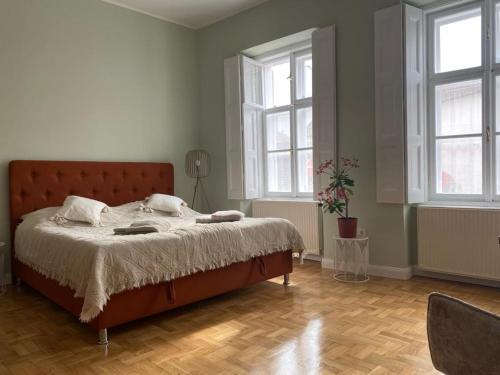 Patak & Stone apartman