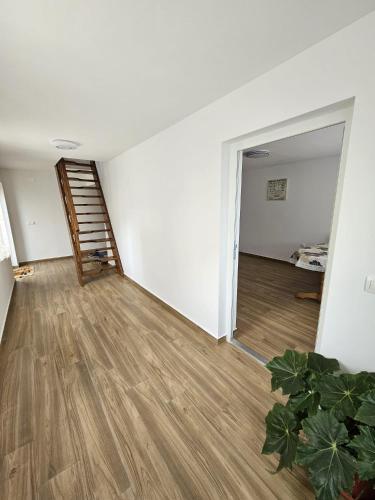 Gambar di galeri bagi White Apartment Peștera Urșilor di Chişcău
