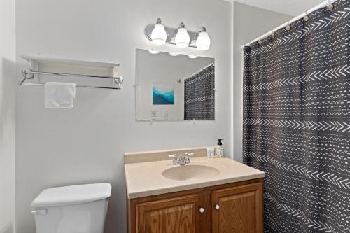 Koupelna v ubytování Timbers Studio 48 With Wintergreen Advantage