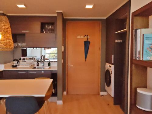 Koupelna v ubytování Stunning Lake & Volcano Views