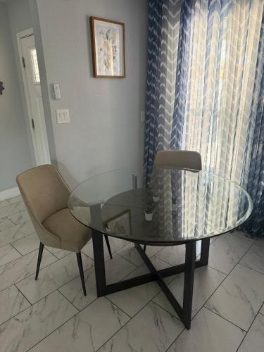 Ruang duduk di Beautiful house in Glendale AZ