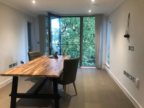 Fotografie z fotogalerie ubytování Lovely Room in Modern Apartment London v destinaci Hendon