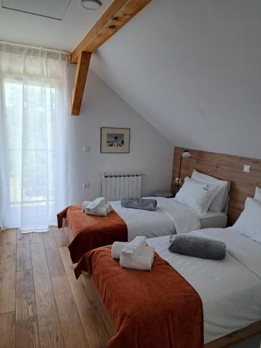 Postel nebo postele na pokoji v ubytování River Home by WH