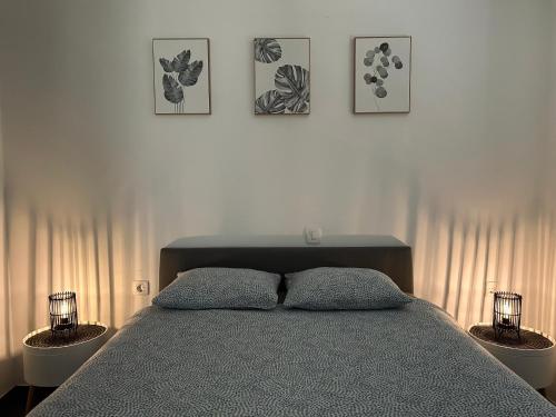 Postel nebo postele na pokoji v ubytování AURORA Apartment Banovci