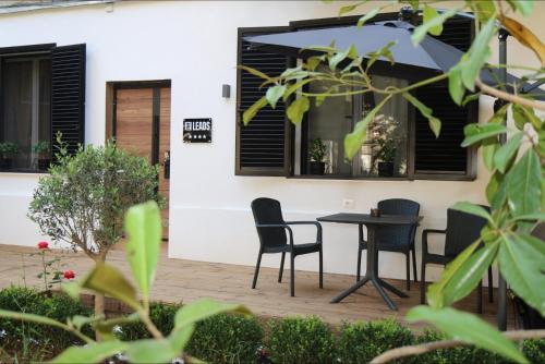 THE LEADS APARTHOTEl