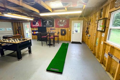 Sala de juegos en EZ Sunday Morning