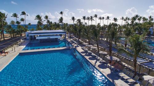 La alberca dentro o cerca de Riu Bambu - All Inclusive