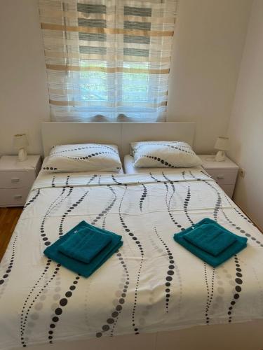 Beachfront Top Floor Apartment Trogir
