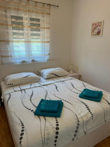 Beachfront Top Floor Apartment Trogir