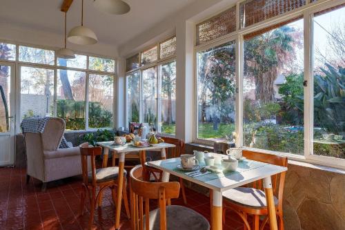 Posezení v ubytování Buen Viaje Mendoza