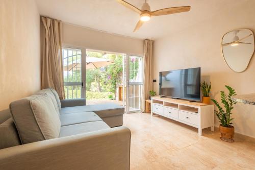 Beautifully decorated apartment near the beach