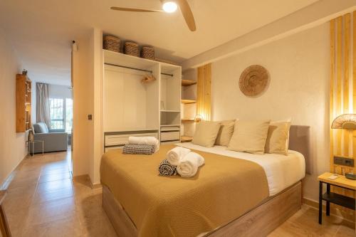 Beautifully decorated apartment near the beach