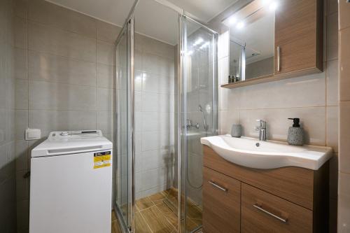 Patision cinema apartment