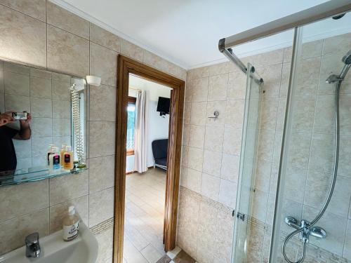 Ένα μπάνιο στο Villa Hacienta