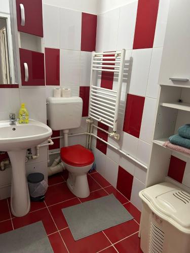 Ένα μπάνιο στο Apartament ULI