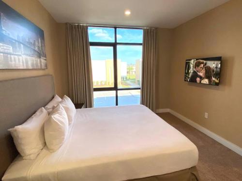 Elegant Home w 3 En Suites & Breathtaking View photo 25