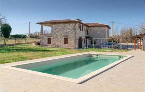 Gorgeous Home In Nedescina