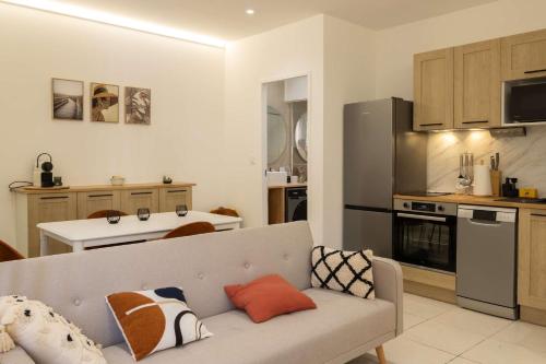 Η κουζίνα ή μικρή κουζίνα στο Sérignan Village Studio confortable