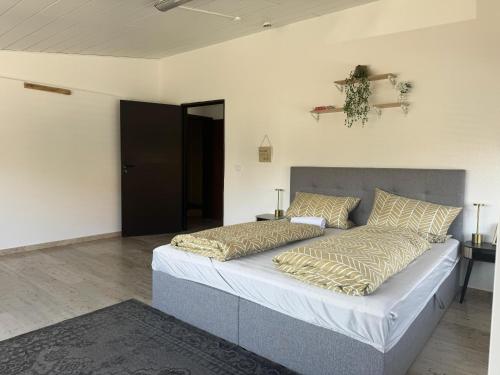 Ένα ή περισσότερα κρεβάτια σε δωμάτιο στο Lunetha Homes