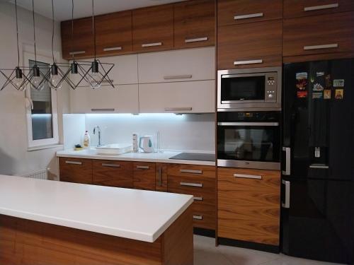 Dapur atau dapur kecil di Eli Apartments