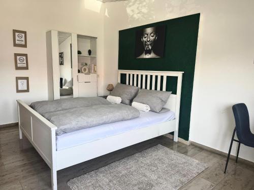 Ένα ή περισσότερα κρεβάτια σε δωμάτιο στο Lunetha Homes
